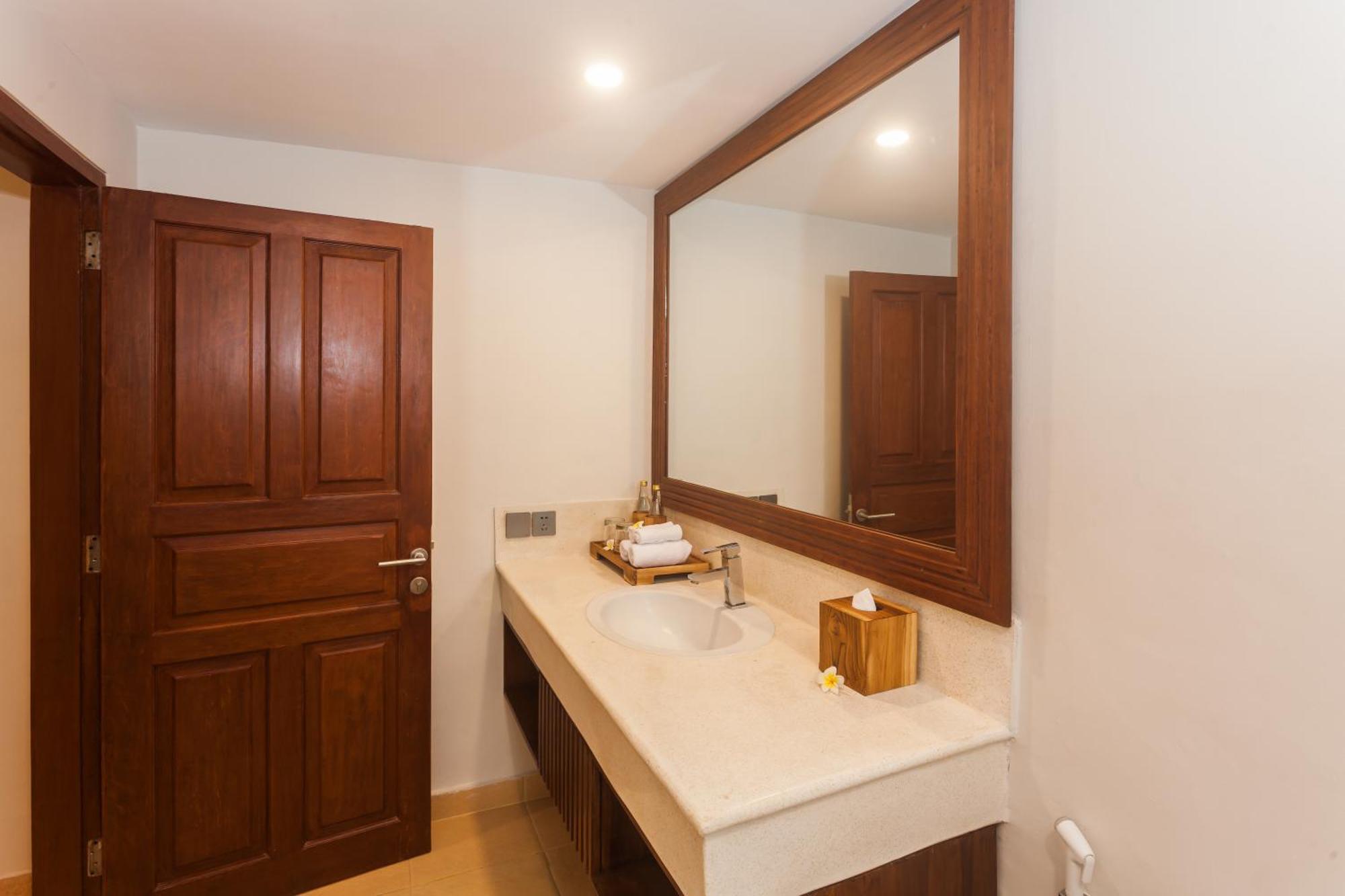 Ghana Villa Seminyak By Pramana Villas エクステリア 写真