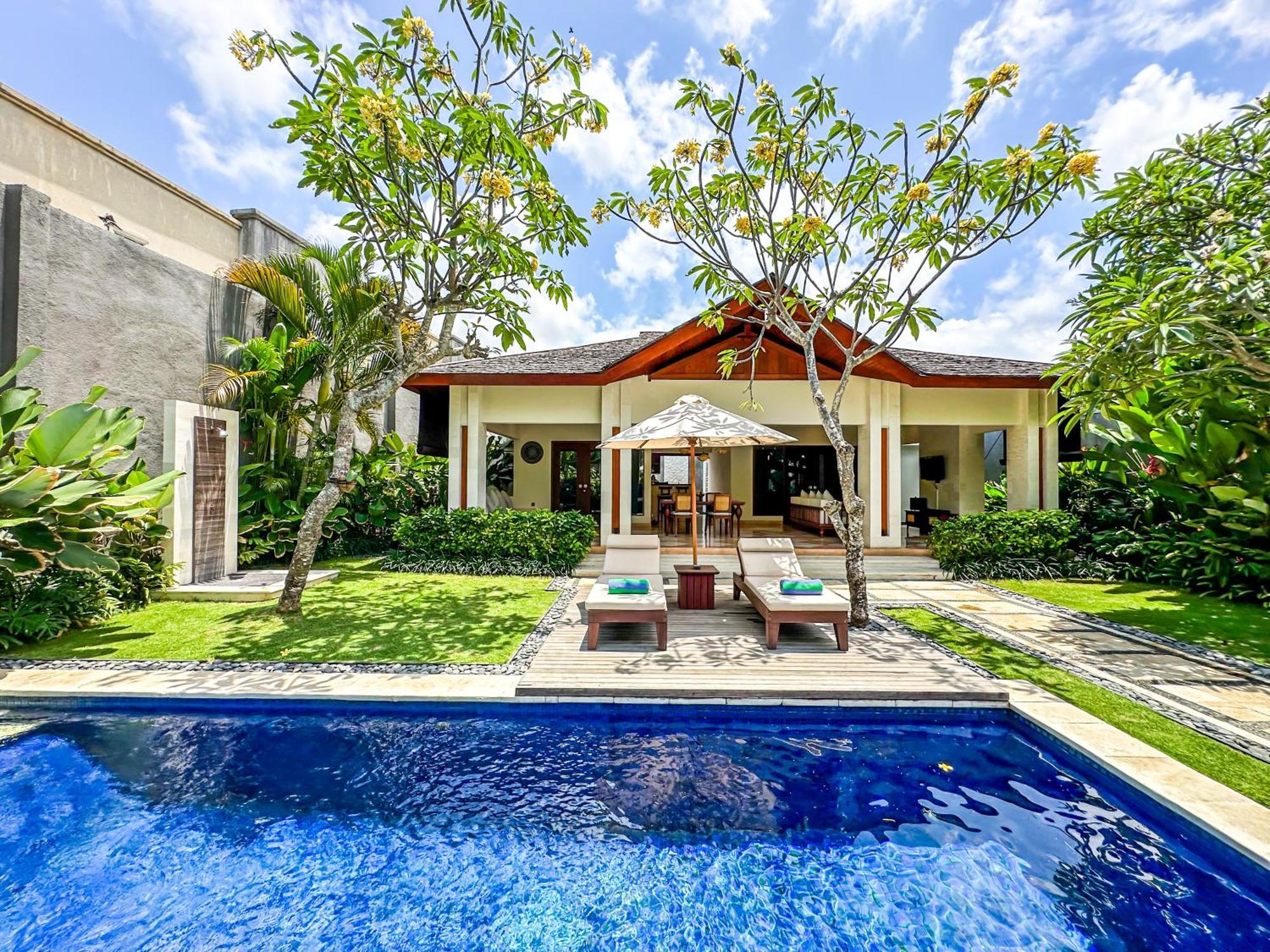 Ghana Villa Seminyak By Pramana Villas エクステリア 写真